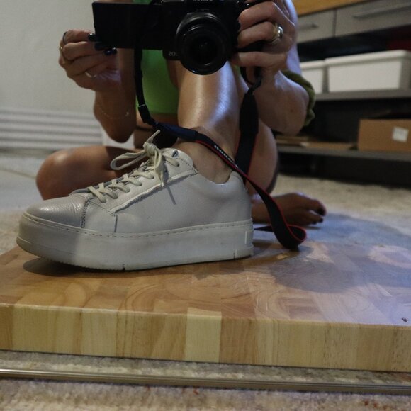 Cream Vagabond Leather Sneaker- Size 8 - Picture 2 of 6